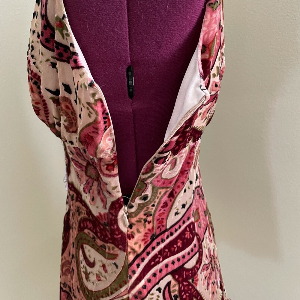Alexia Admor Paisley Velvet Burnout Tank Top - Picture 4 of 10